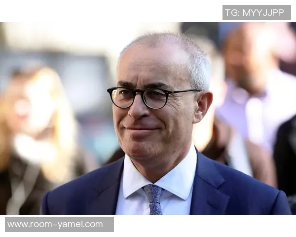 特朗普与曼城老板曼苏尔会晤探讨无限资金投资足球未来的可能性