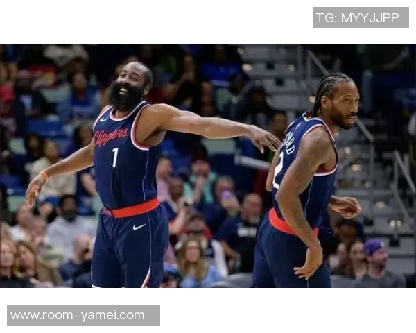 小卡狂砍55分平历史纪录球队更衣室泼水庆祝四连胜喜悦洋溢